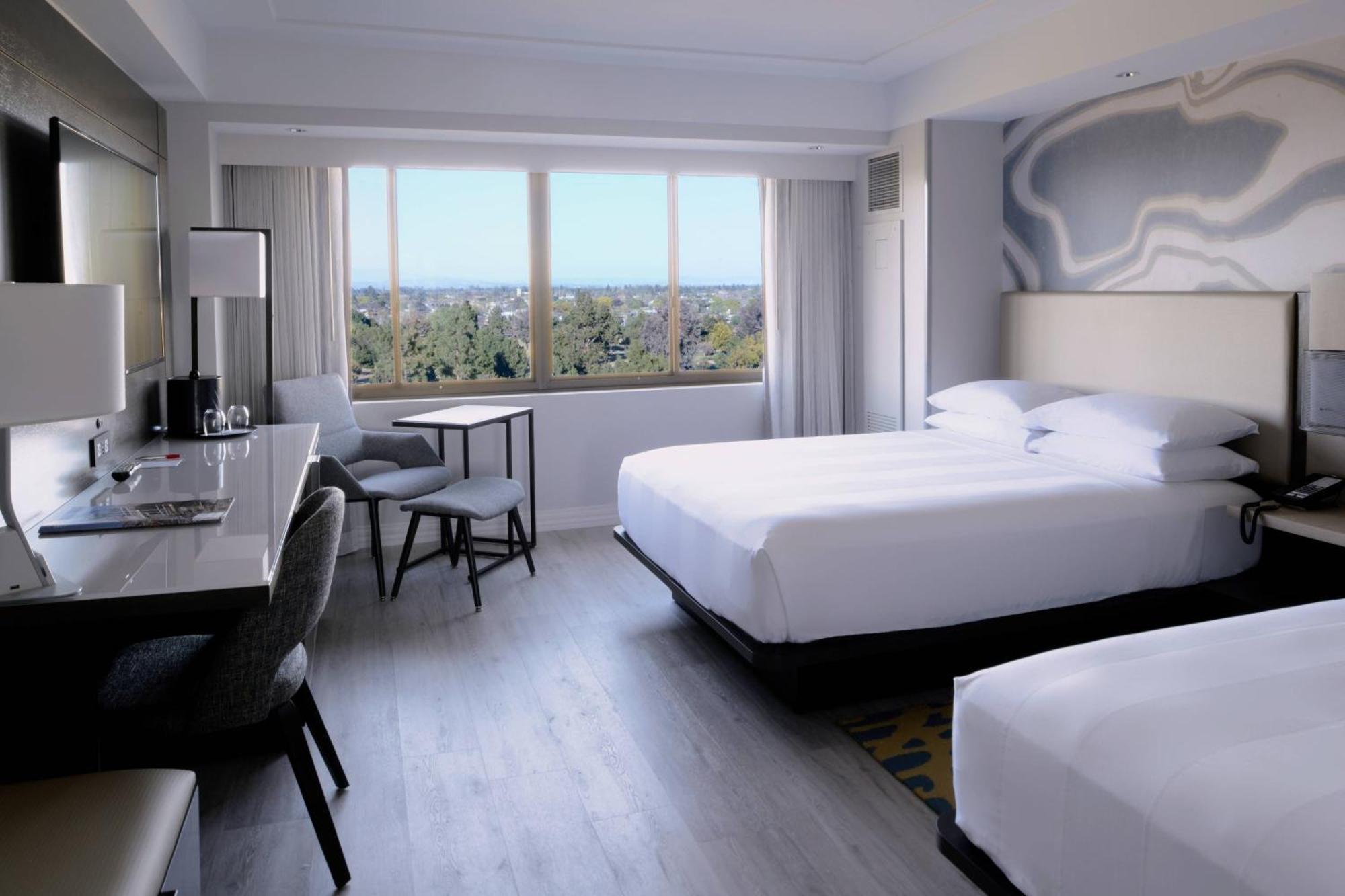 Long Beach Marriott מראה חיצוני תמונה