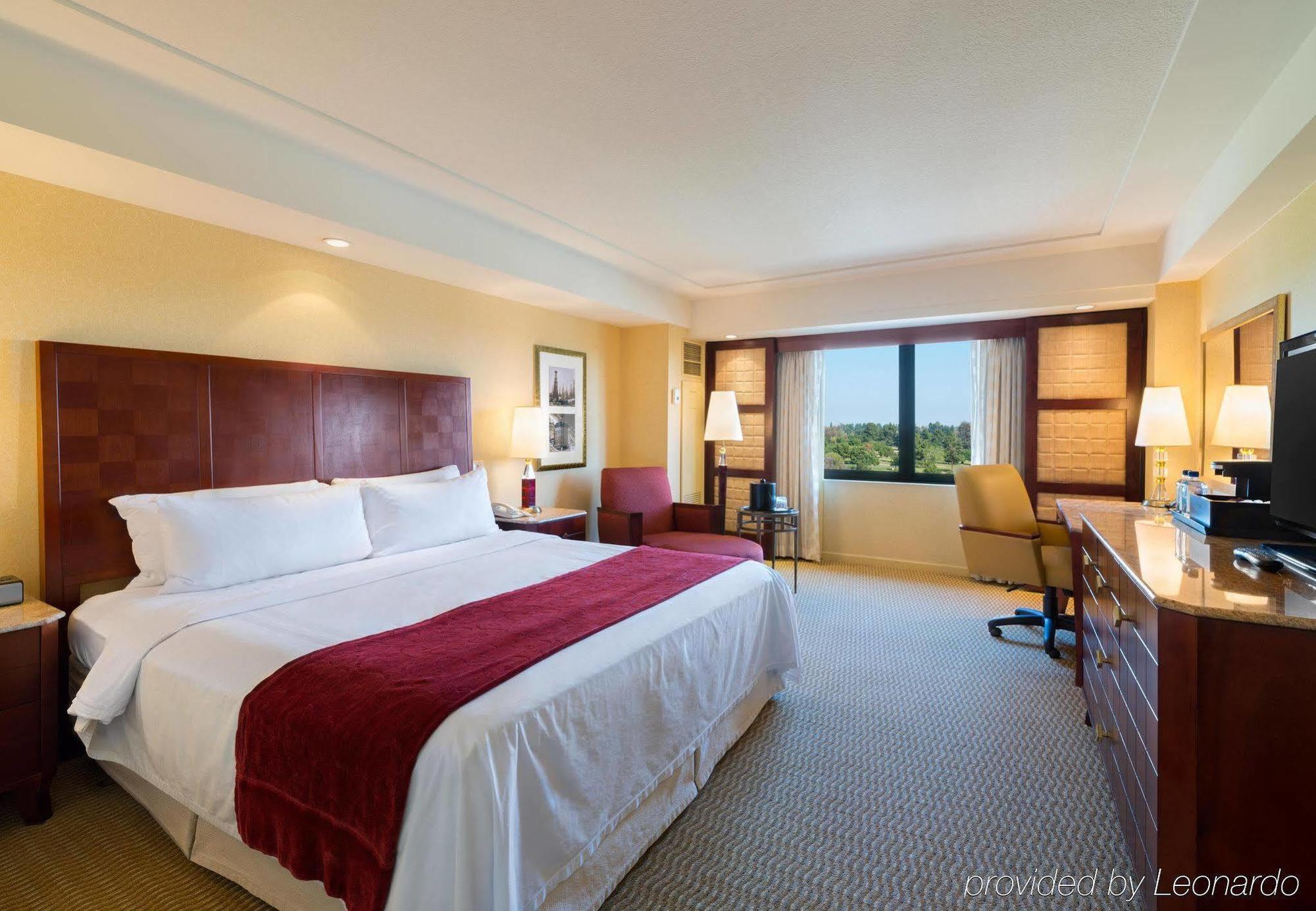 Long Beach Marriott מראה חיצוני תמונה